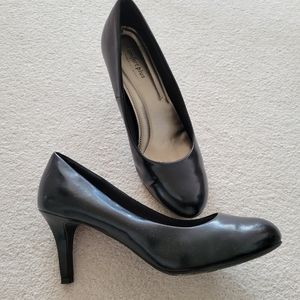 Comfort Plus by Predictions Heels